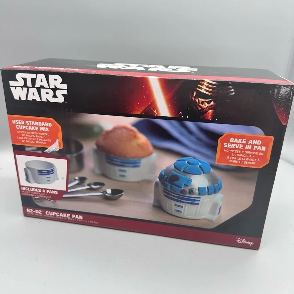 Star Wars R2-D2 cupcake pans